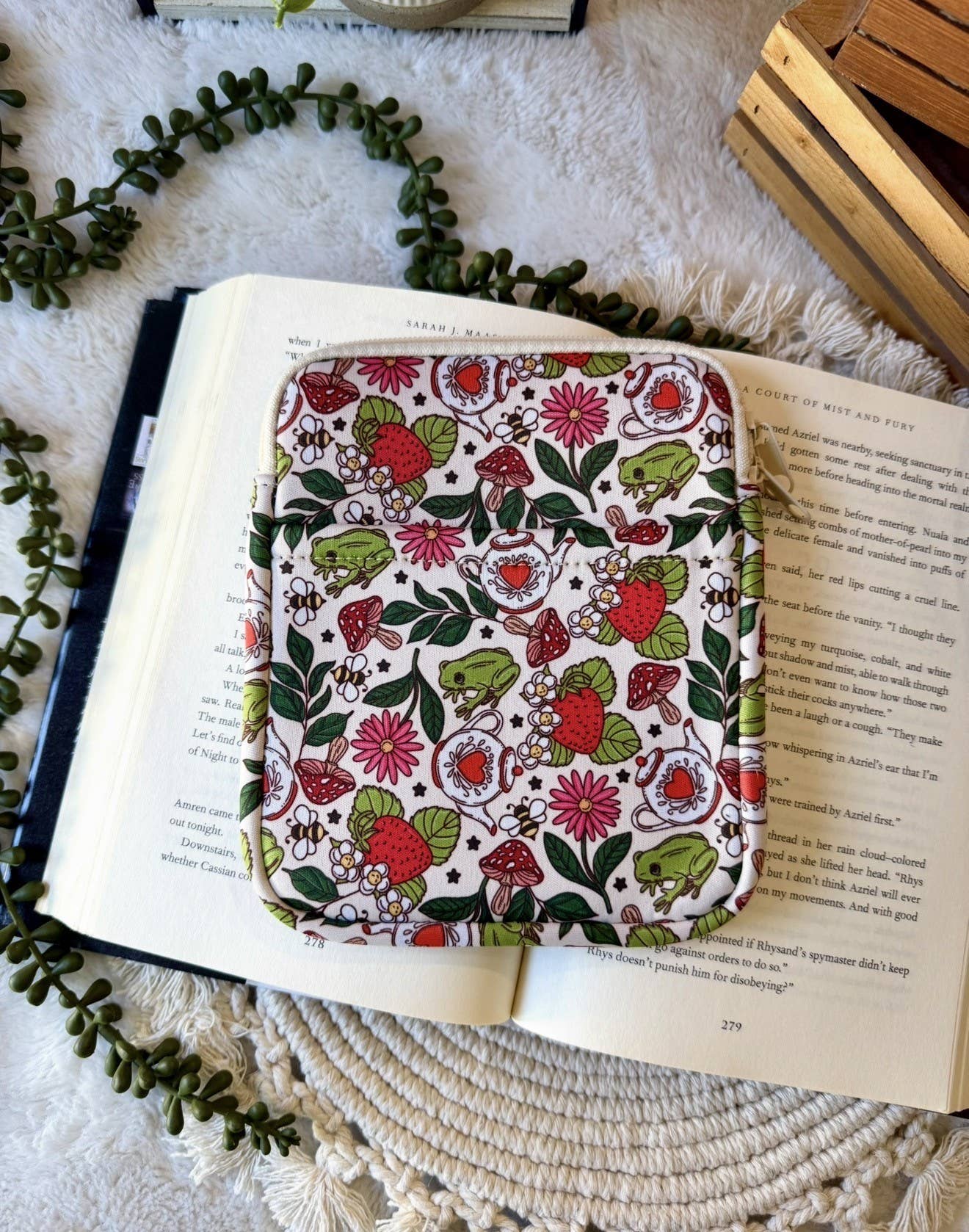 Mushroom Kindle Sleeve | Kindle Sleeve | Kindle Storage