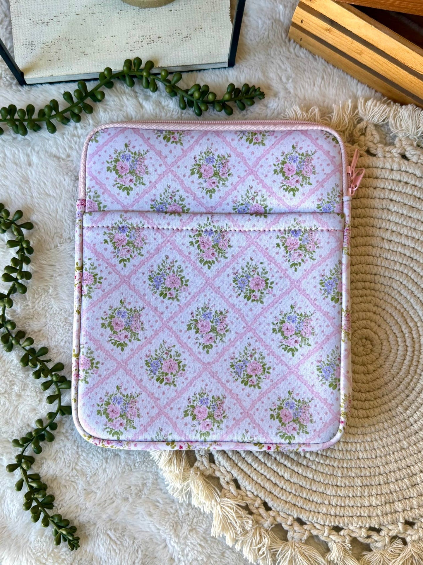 8x10 Coquette Book Sleeve | Book Sleeve | Kindle Storage