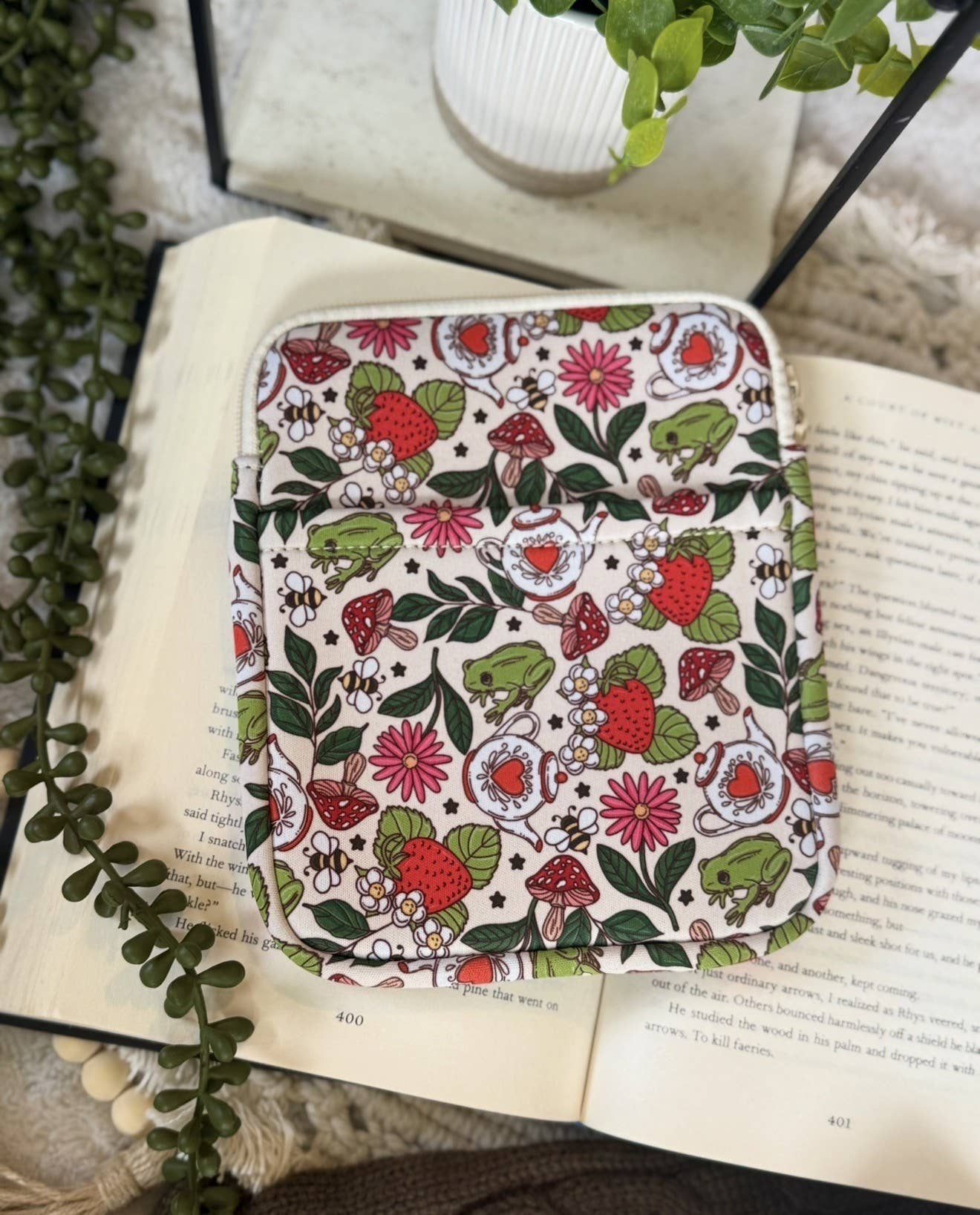 Mushroom Kindle Sleeve | Kindle Sleeve | Kindle Storage
