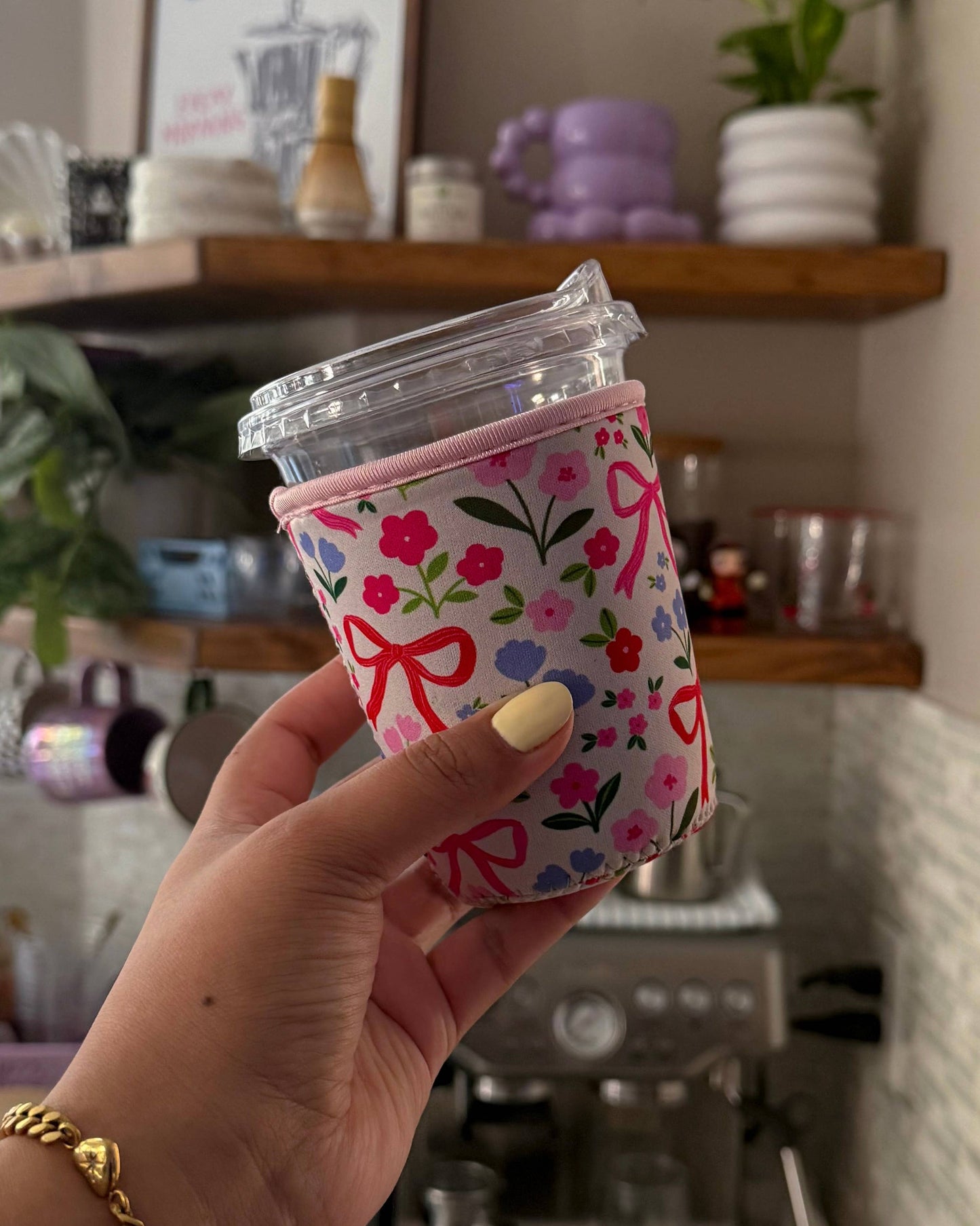 Flowers and Bows coffee sleeve, iced coffee Koozie 