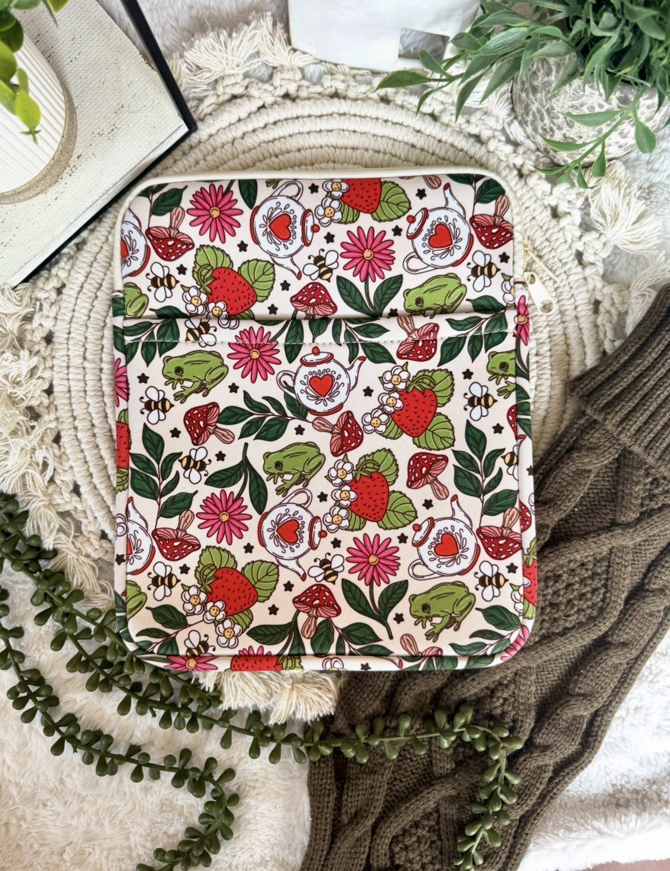 Mushroom Kindle Sleeve | Kindle Sleeve | Kindle Storage