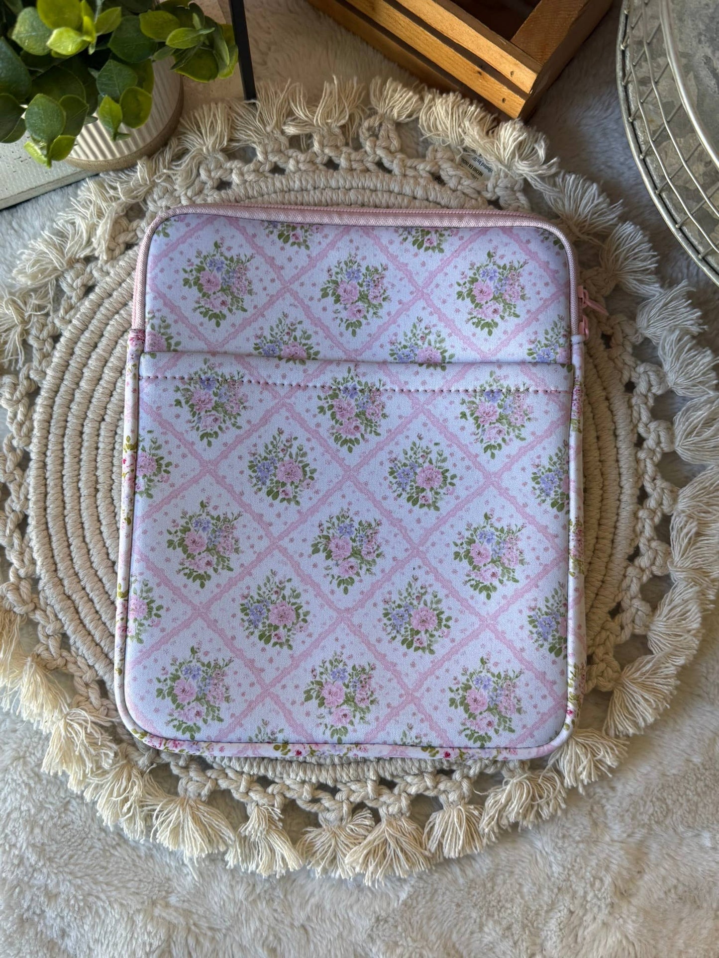 8x10 Coquette Book Sleeve | Book Sleeve | Kindle Storage
